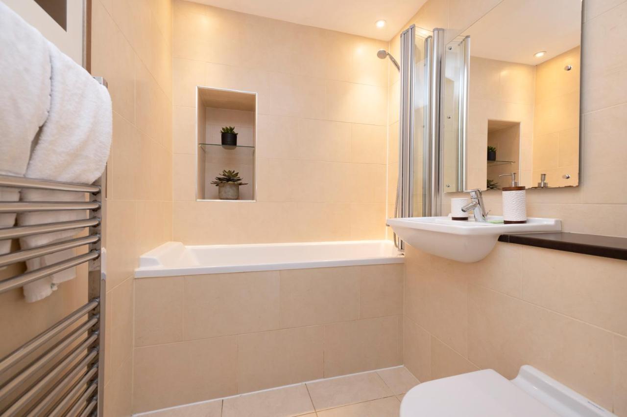 Ferienwohnung Joivy Luxury Flat Near Edinburgh Castle Exterior foto